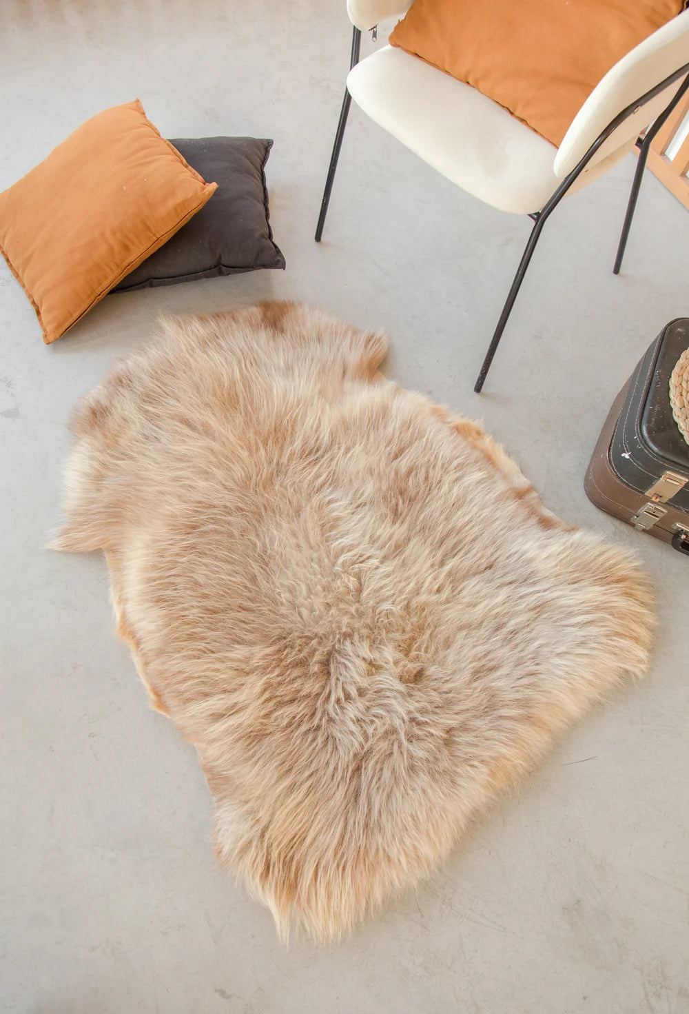Long-Fiber Sheepskin Rugs for Home Décor