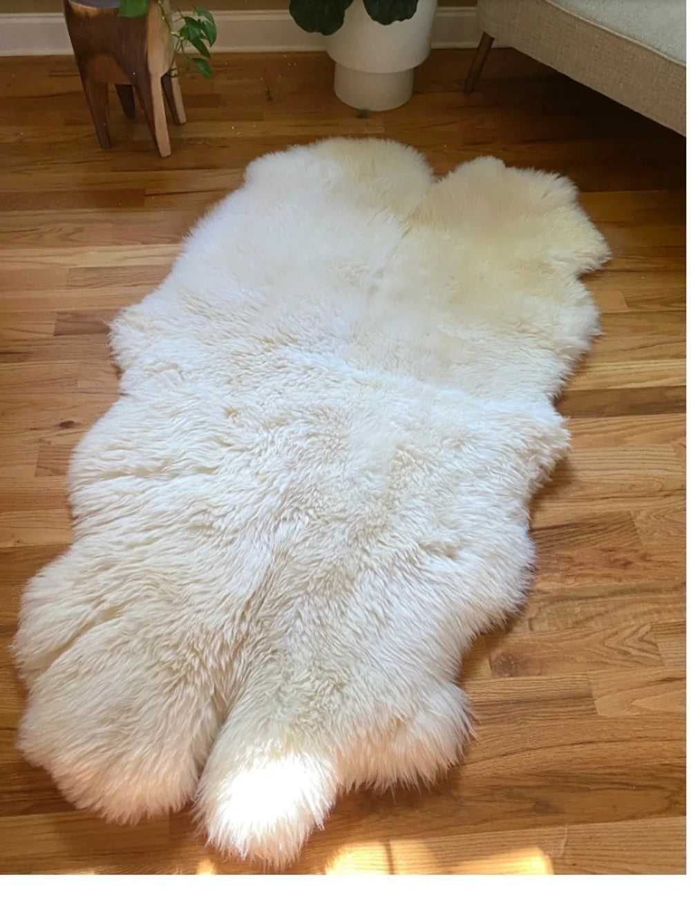 Natural Sheepskin Rug, Shaggy Chair Throw, Home Area Rug , Natural Soft Sheepskin Floor Covering , Cozy and Soft