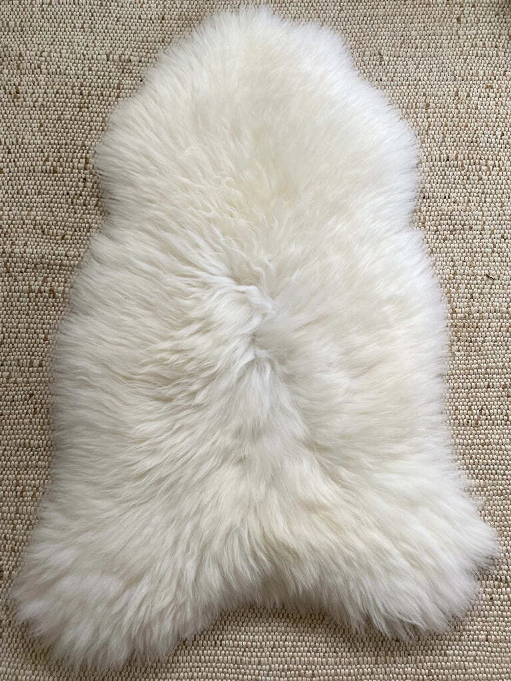 Natural Sheepskin Long-Haired Rugs for Interior Décor – White