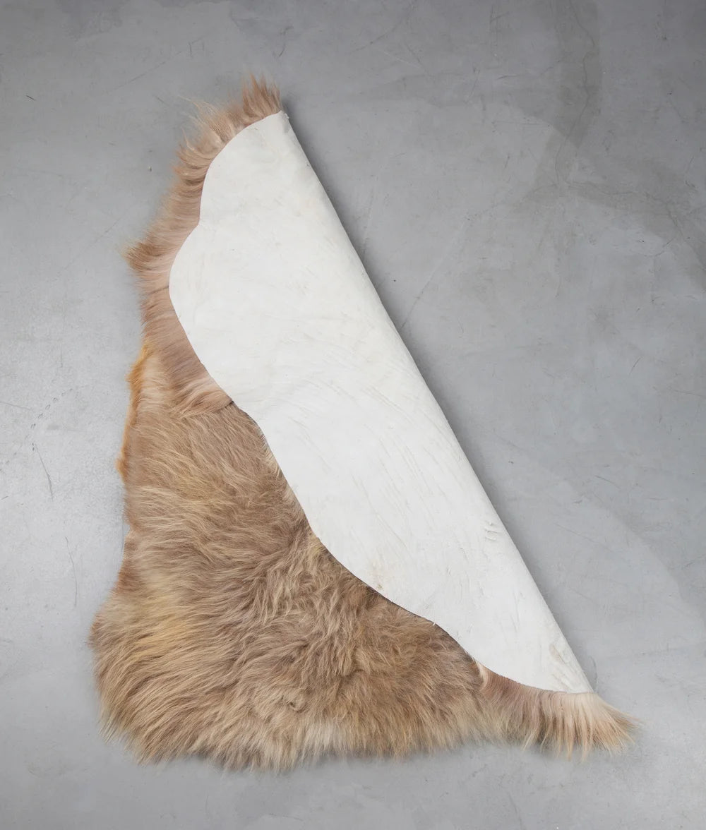Long-Fiber Sheepskin Rugs for Home Décor