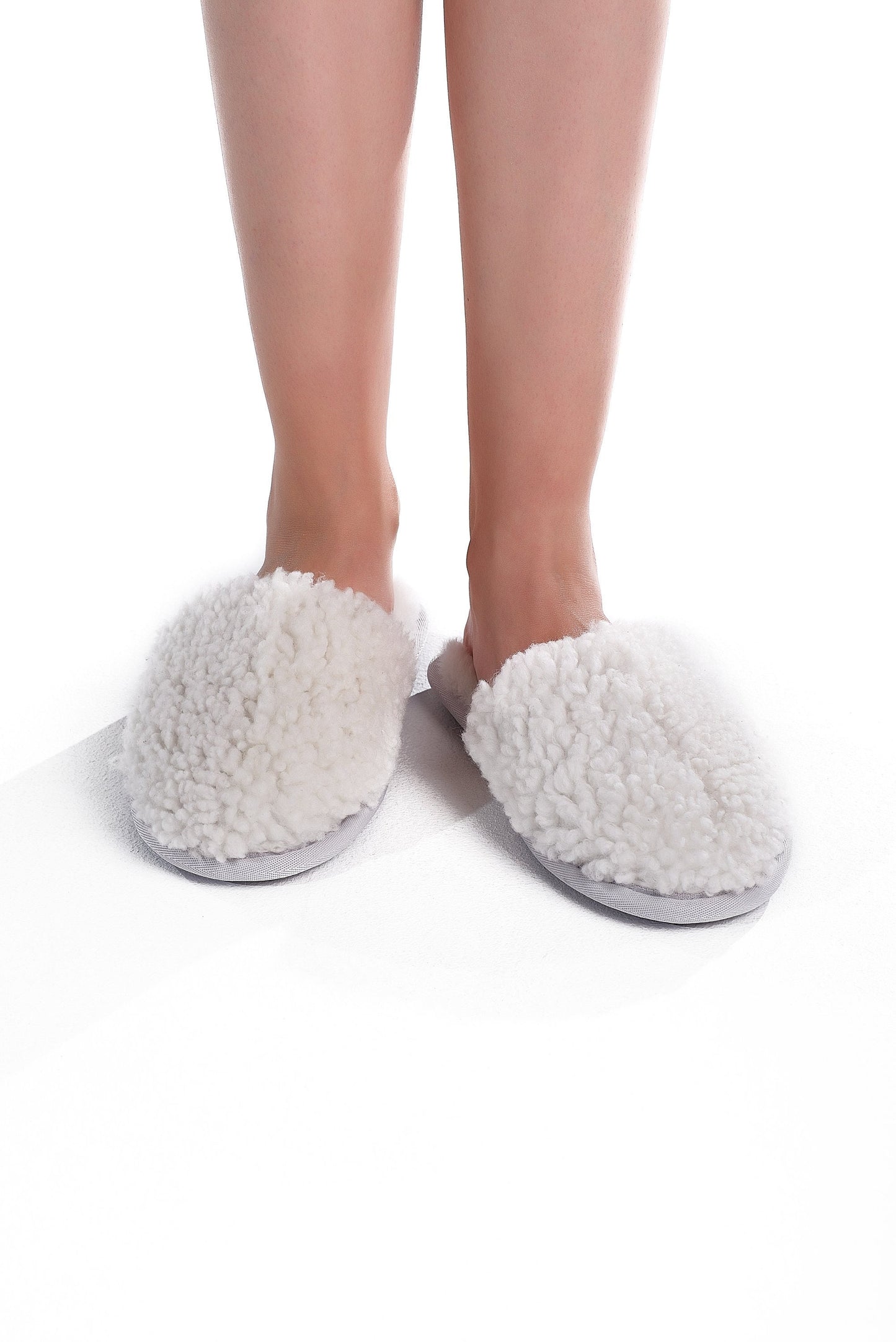 Unisex Women's Real Sheepskin Slippers in White Color with Fur Lining