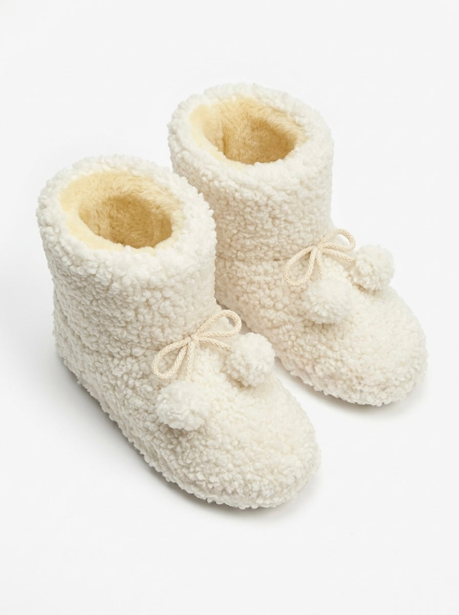 The Benefits of Sheepskin Slippers