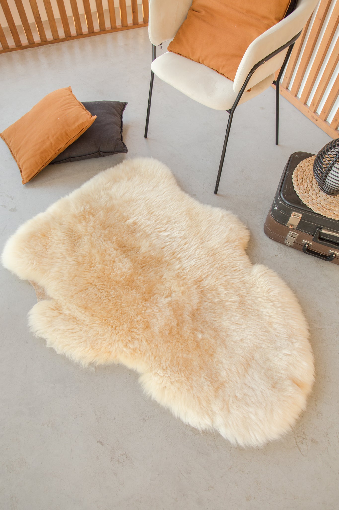 Long-Haired Sheepskin Rugs for Home Décor