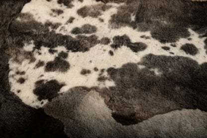 The Mossi rug in black and white 