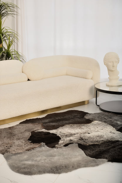 The Mossi dark gray trimmed rug 