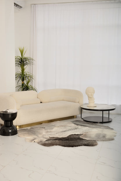 The Mossi rug in light gray