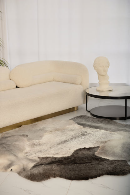 The Mossi rug in light gray