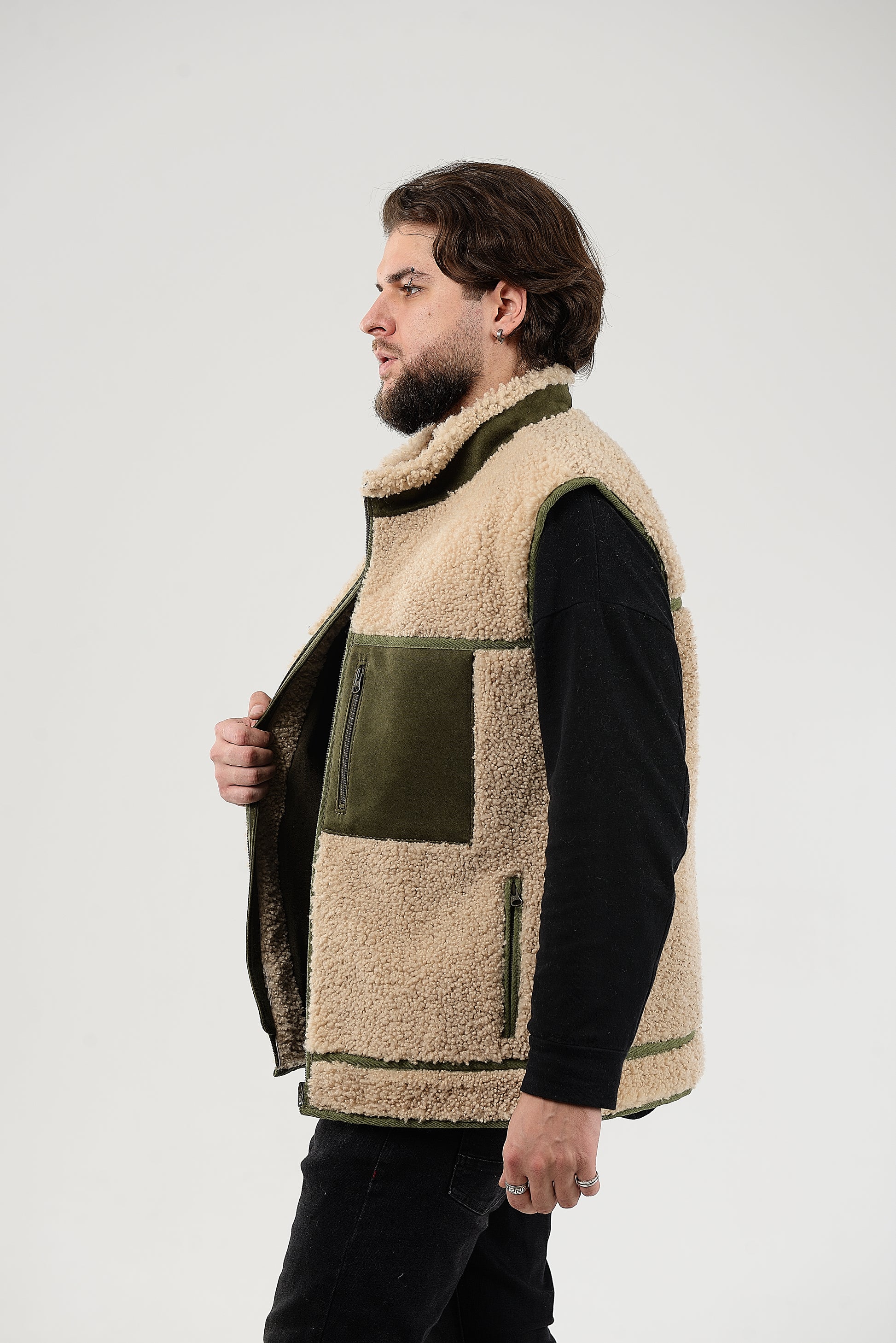 Sheepskin Vest, Collar-Exposed Wool Seams,Beige-green Lightweight And Warm Sleeveless Jacket,Sustainable Clothing,Zipper Closure And Pockets