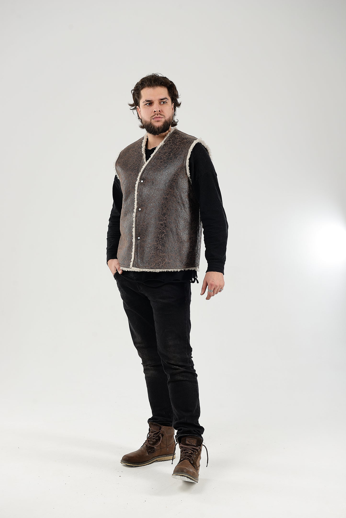 Cowboy Men's Gray Thin Sheepskin Vest with Fur Lining and Front Button Closure