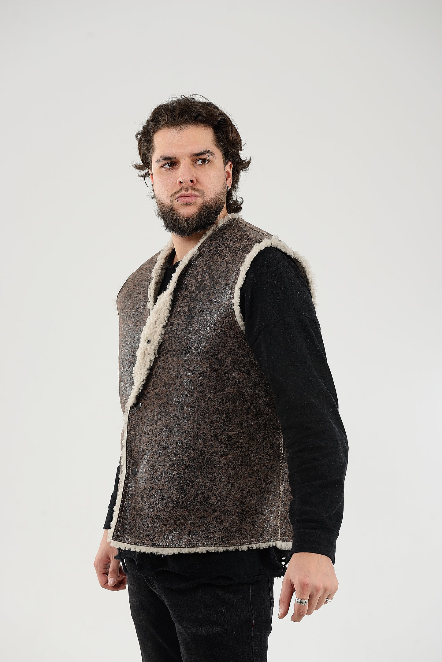 Cowboy Men's Gray Thin Sheepskin Vest with Fur Lining and Front Button Closure