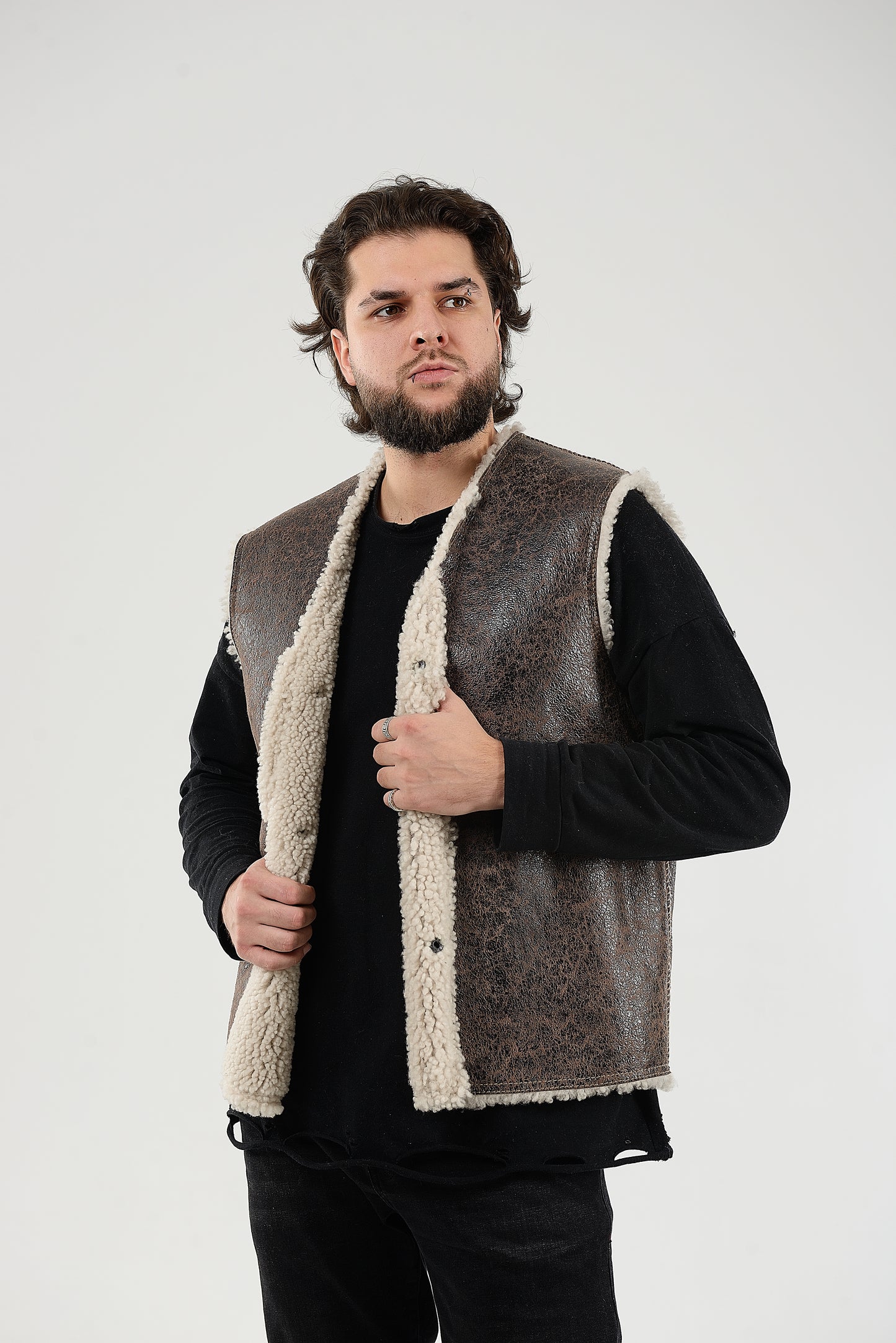 Cowboy Men's Gray Thin Sheepskin Vest with Fur Lining and Front Button Closure