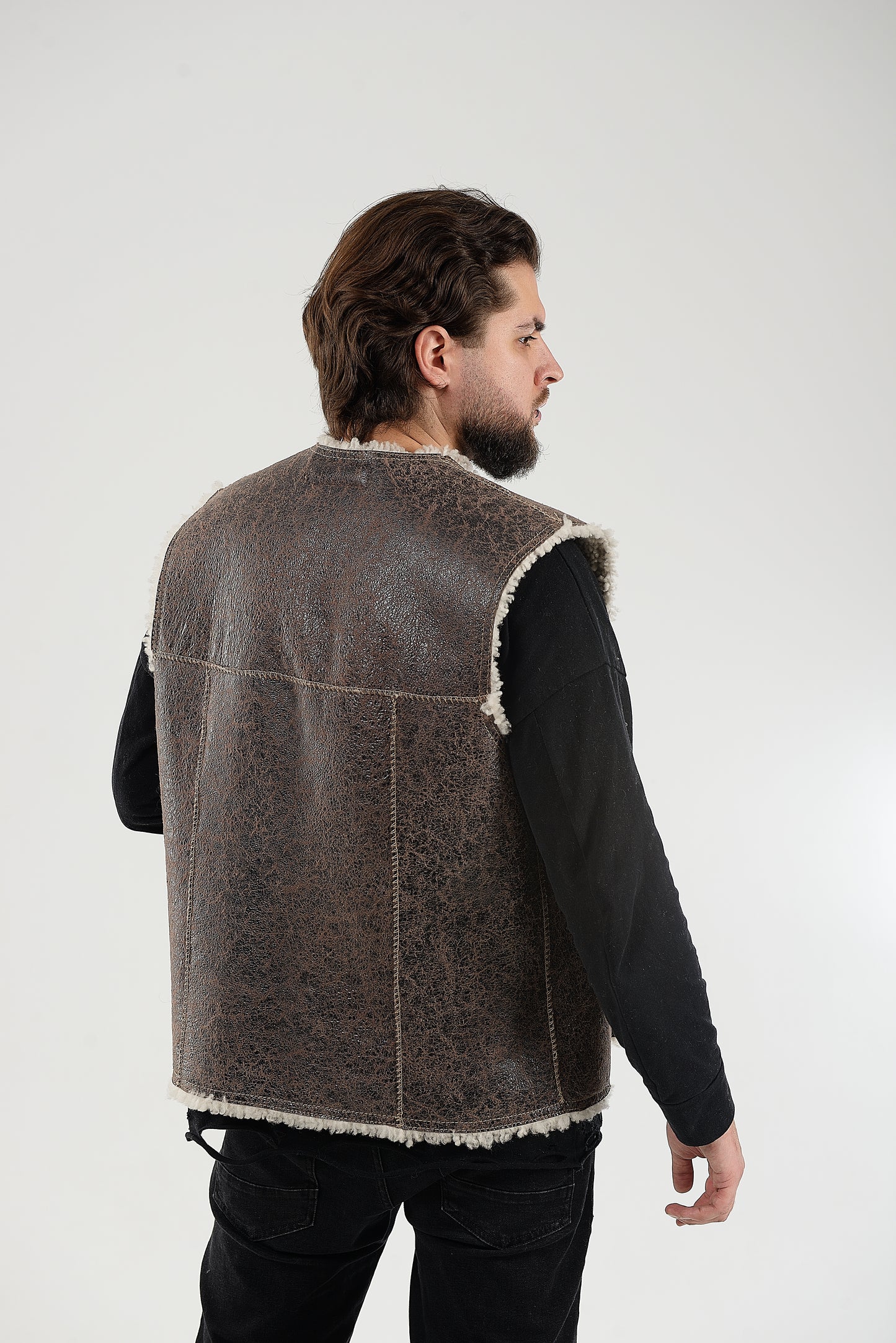 Cowboy Men's Gray Thin Sheepskin Vest with Fur Lining and Front Button Closure