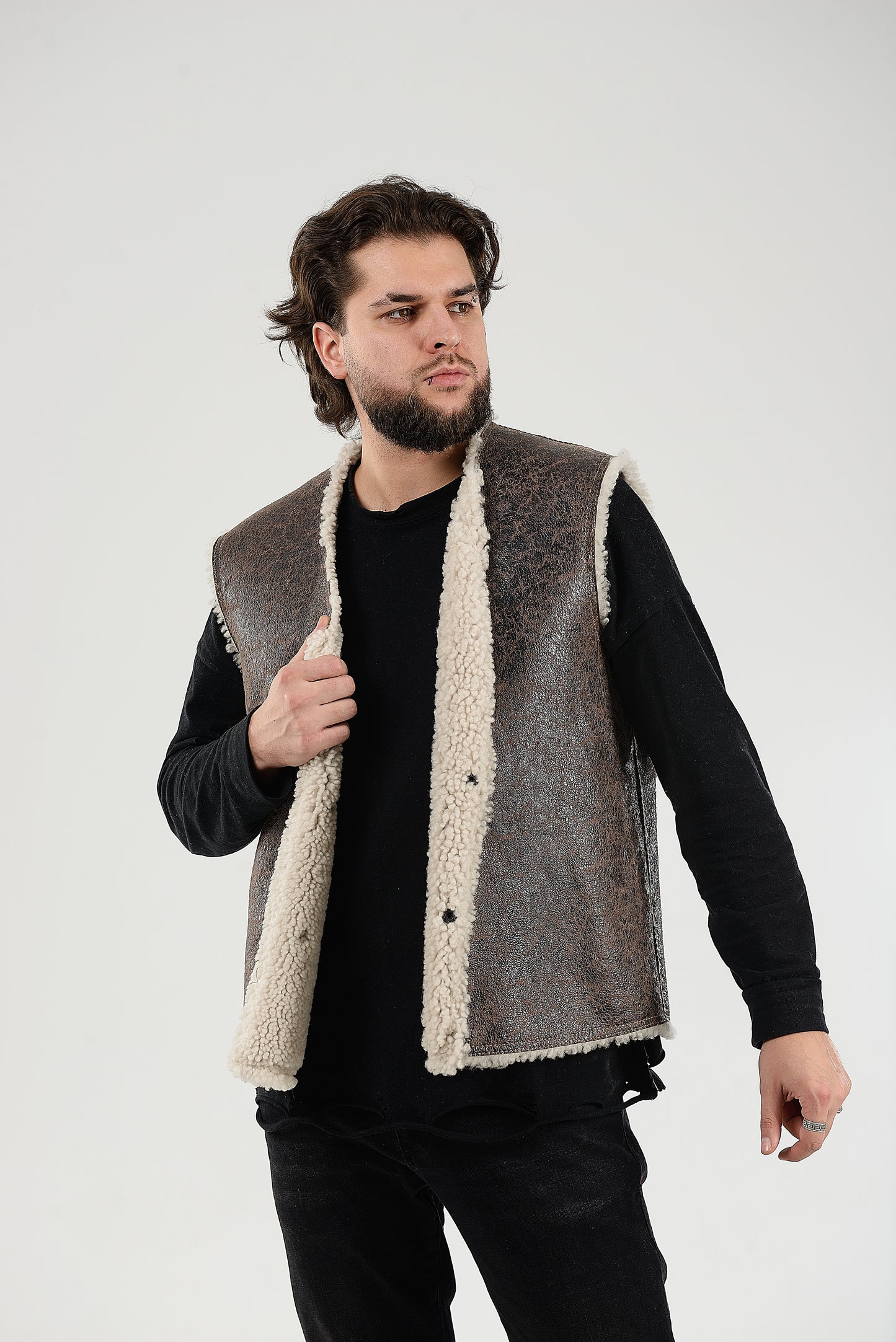 Cowboy Men's Gray Thin Sheepskin Vest with Fur Lining and Front Button Closure