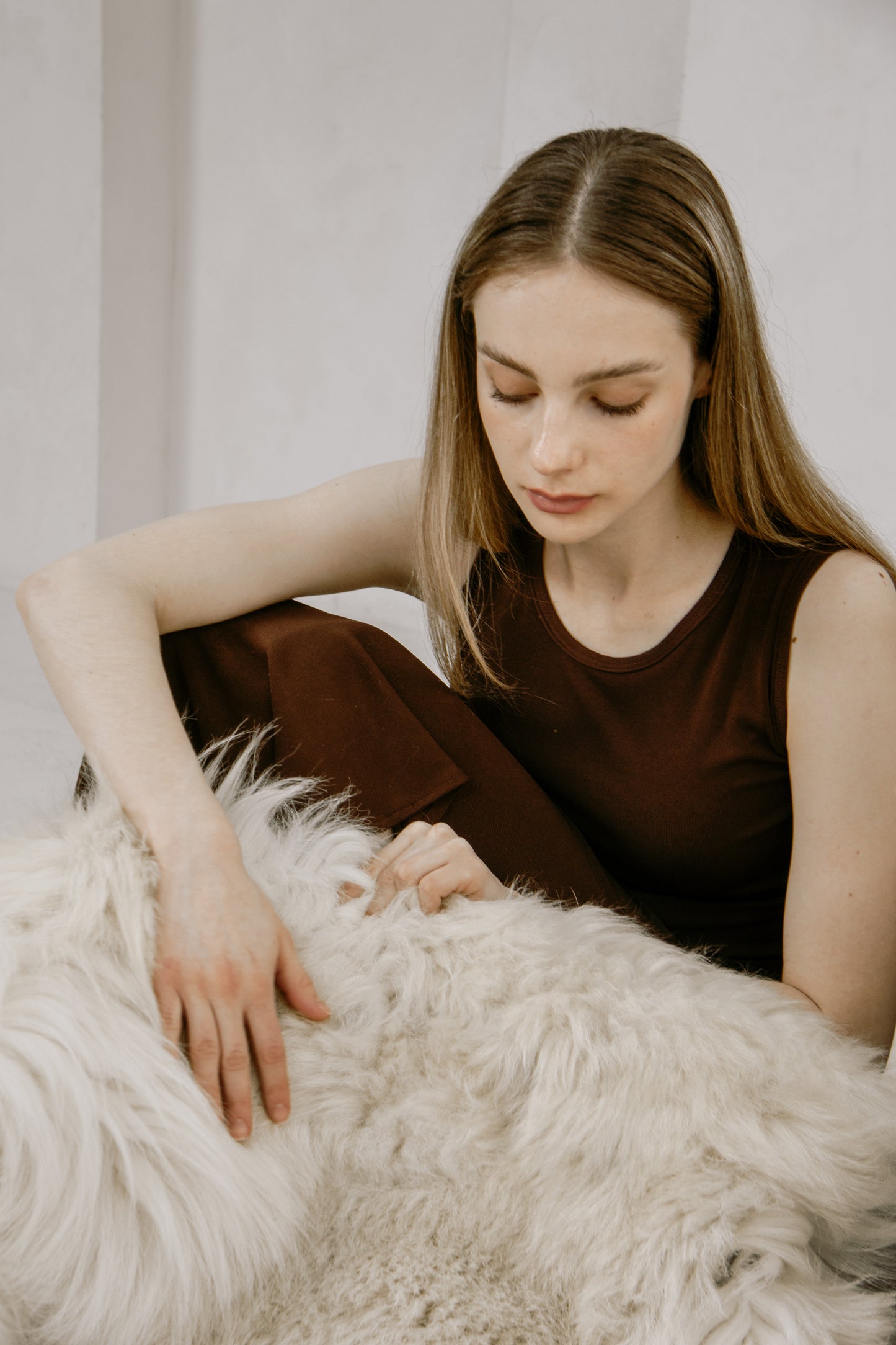 Mossy Sheepskin Rug in White — Handcrafted Natural Luxury