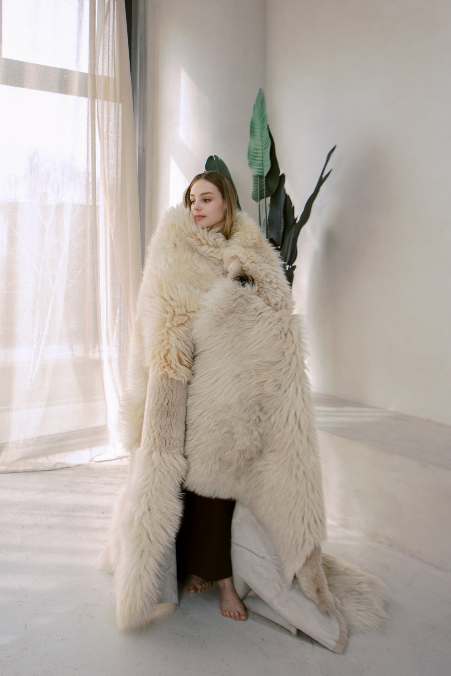 Mossy Sheepskin Rug in White — Handcrafted Natural Luxury