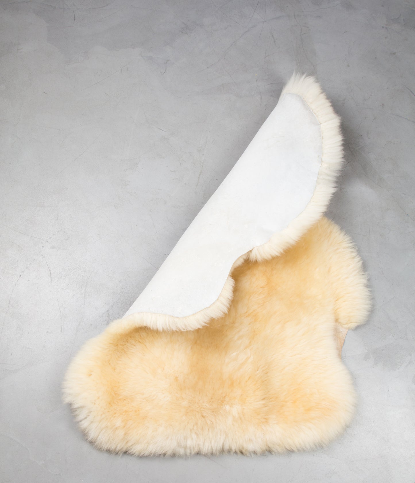 Long-Haired Sheepskin Rugs for Home Décor