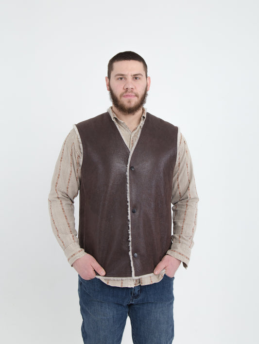 Cowboy Men's Thin Sheepskin Vest with Contrasting Light Fur Lining Front Button Closure