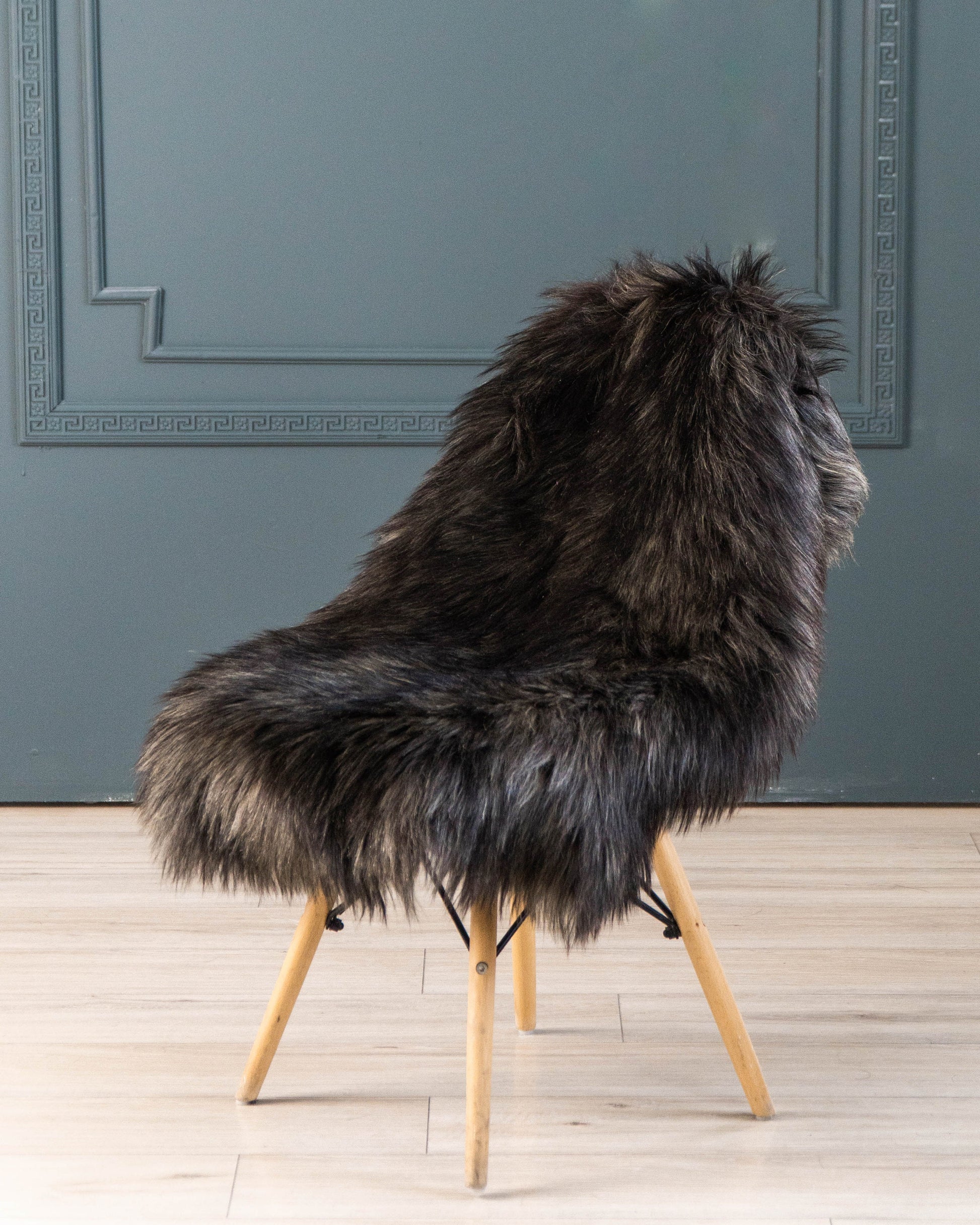 Natural Sheepskin Rug, Shaggy Chair Throw, Home Area Rug , Natural Soft Sheepskin Floor Covering , Cozy and Soft