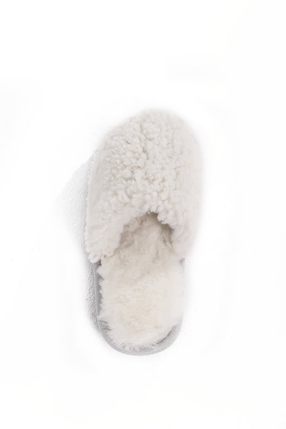 Unisex Women's Real Sheepskin Slippers in White Color with Fur Lining
