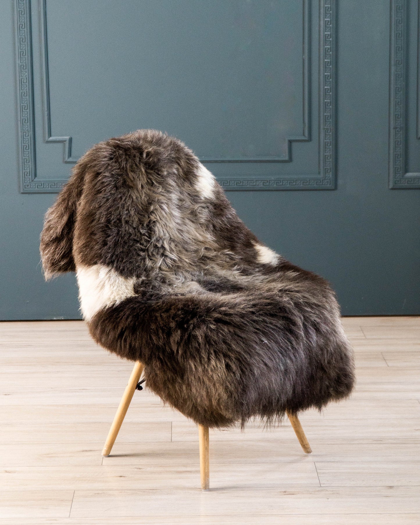 Natural Sheepskin Rug, Shaggy Chair Throw, Home Area Rug , Natural Soft Sheepskin Floor Covering , Cozy and Soft