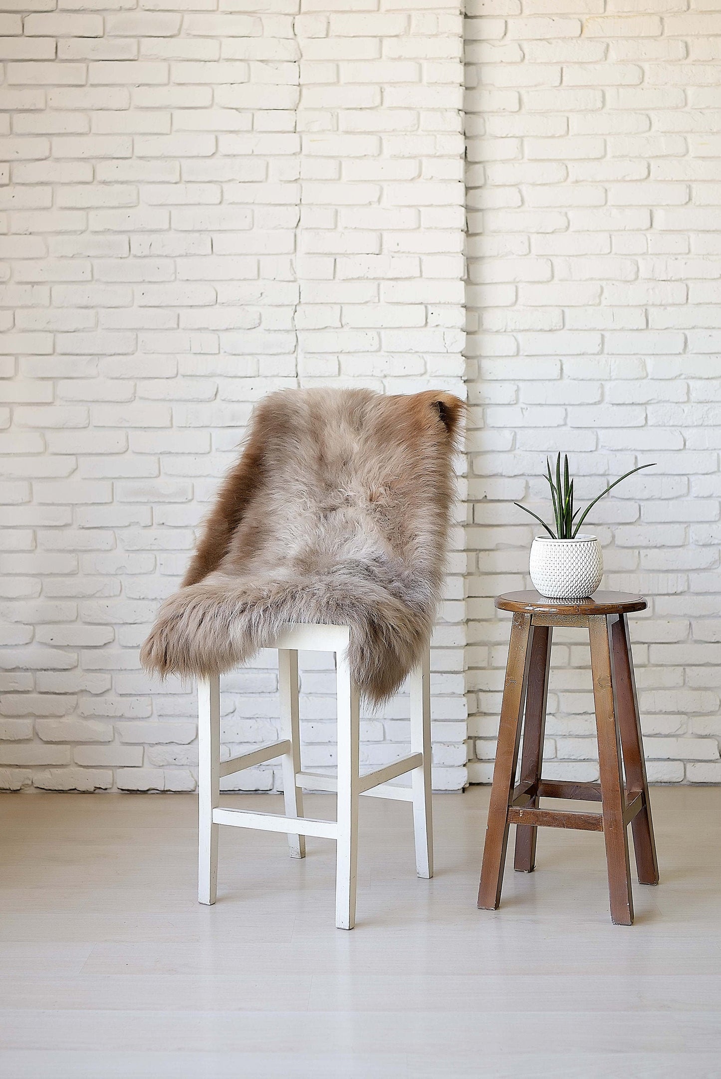 Natural Sheepskin Rug, Shaggy Chair Throw, Home Area Rug , Natural Soft Sheepskin Floor Covering , Cozy and Soft