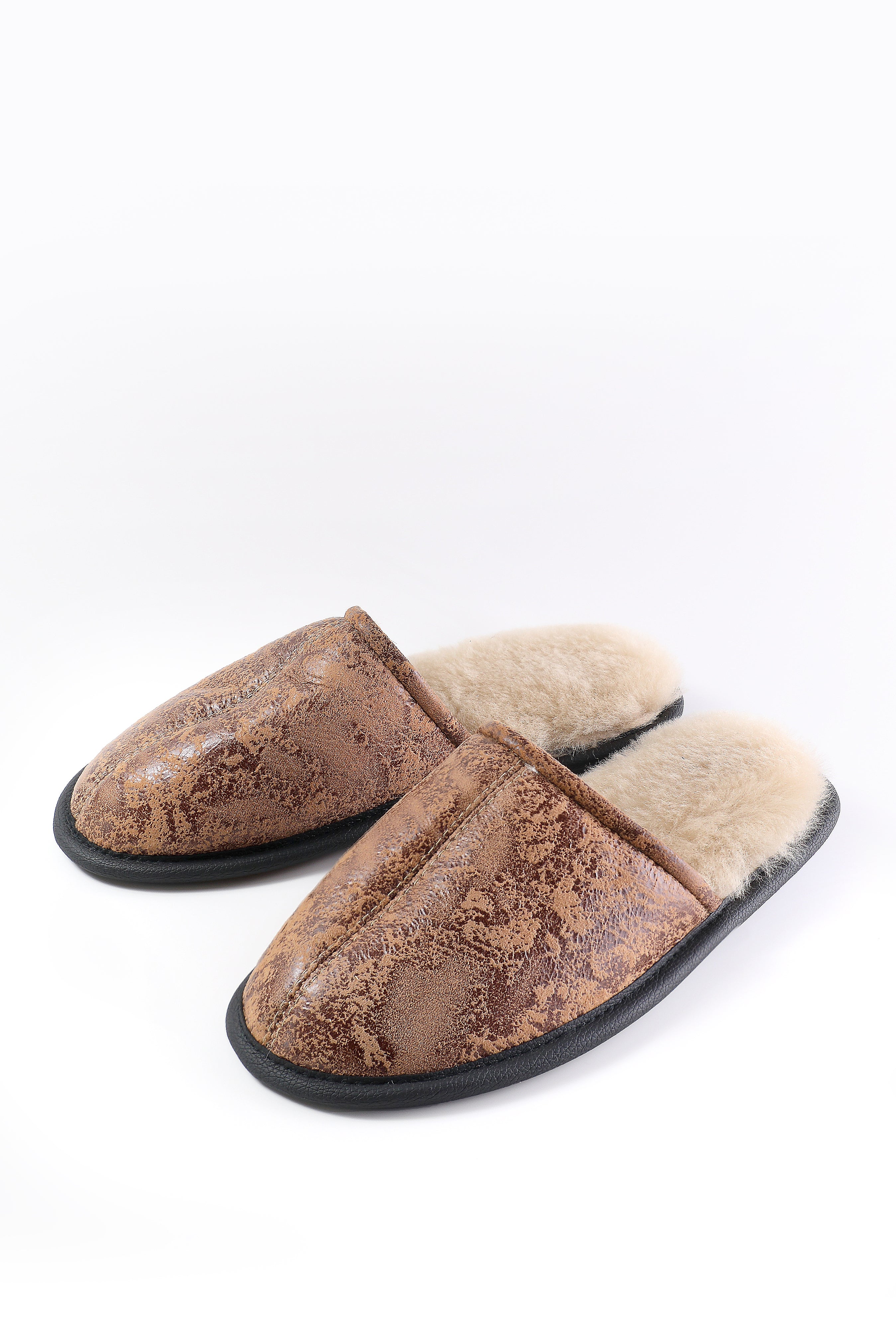 Nola premium sheepskin online slippers