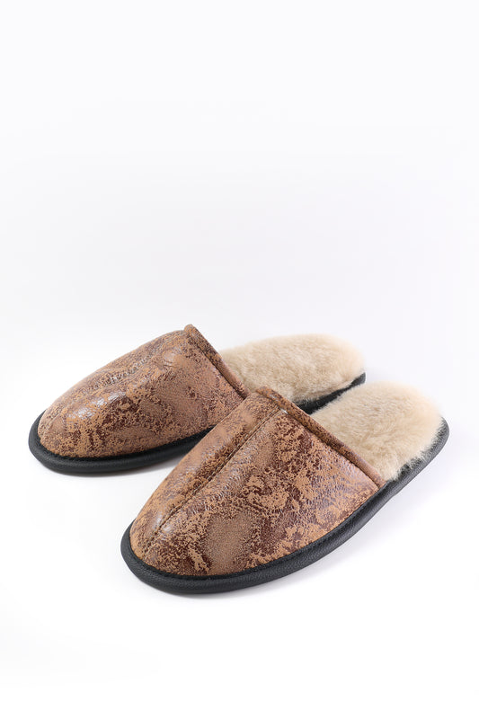 Unisex Dune Sheepskin Slippers with Soft Beige Fur Lining