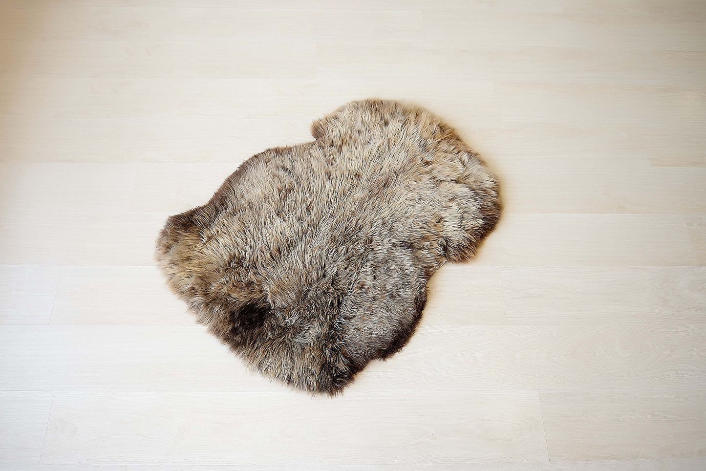 Natural Sheepskin Rug, Shaggy Chair Throw, Home Area Rug , Natural Soft Sheepskin Floor Covering , Cozy and Soft