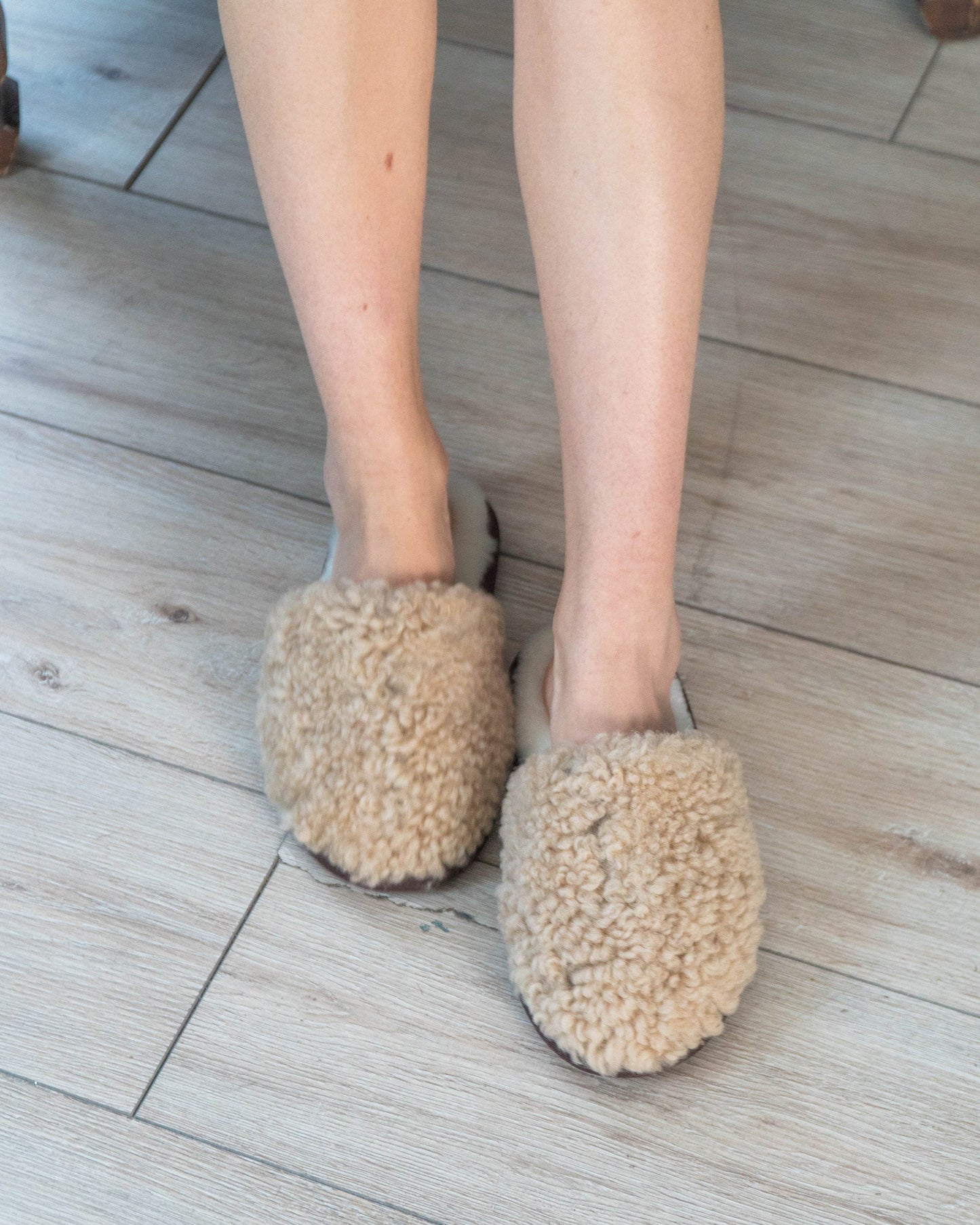 Unisex Women's Real Sheepskin Slippers in Beige Color with Fur Lining